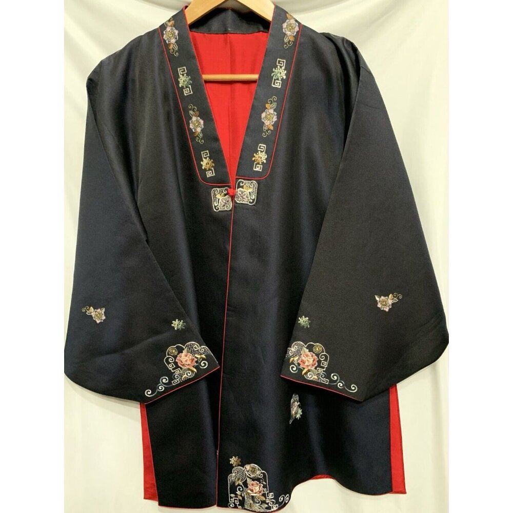 Elegant Chinese Coat Black Embroidered Floral 3/4 Sleeve Red Lining Silk
